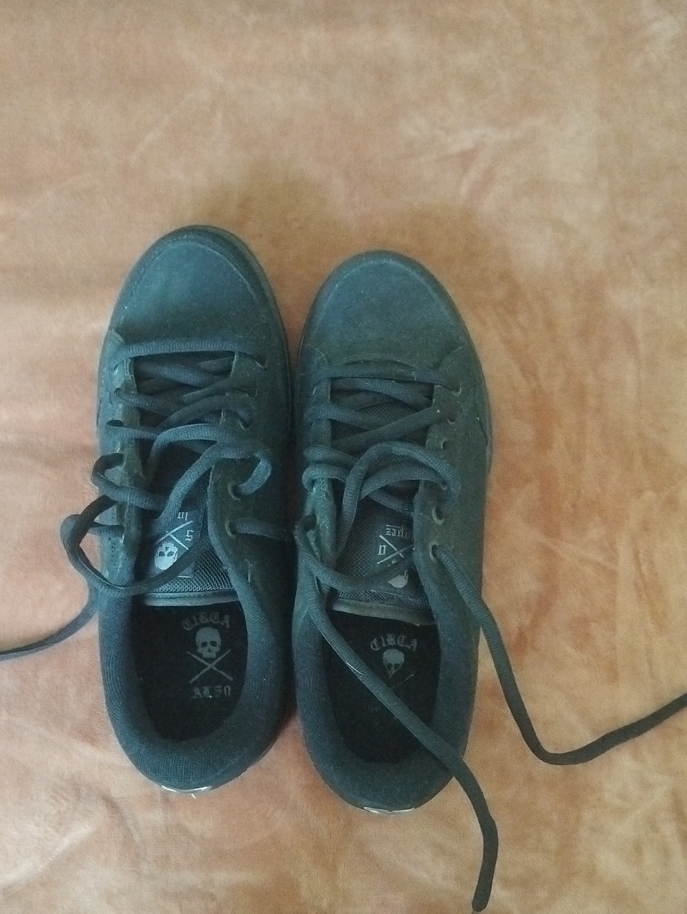 Men's Black Casual Lace-Up Sneakers